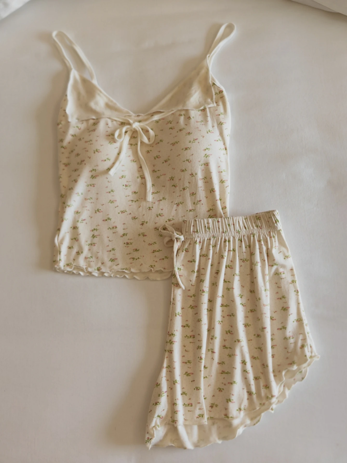 Women's Modal Cotton Summer Sleepwear Set with Bra Pad Home Clothes Short Sleeve V-Neck Floral Print Chemise And Shorts