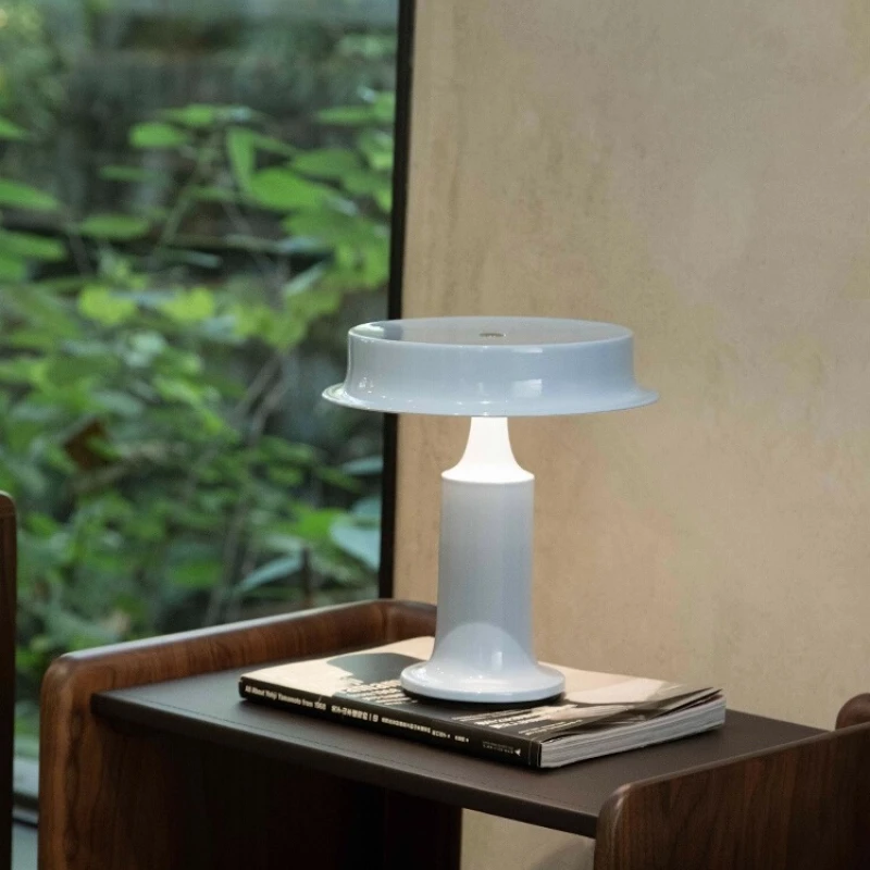 

Nordic Designer Colorful Wrought Iron Hat Shape Table Lamps Minimalist Living Room Bedroom Restaurant Office Desk Lights Fixture