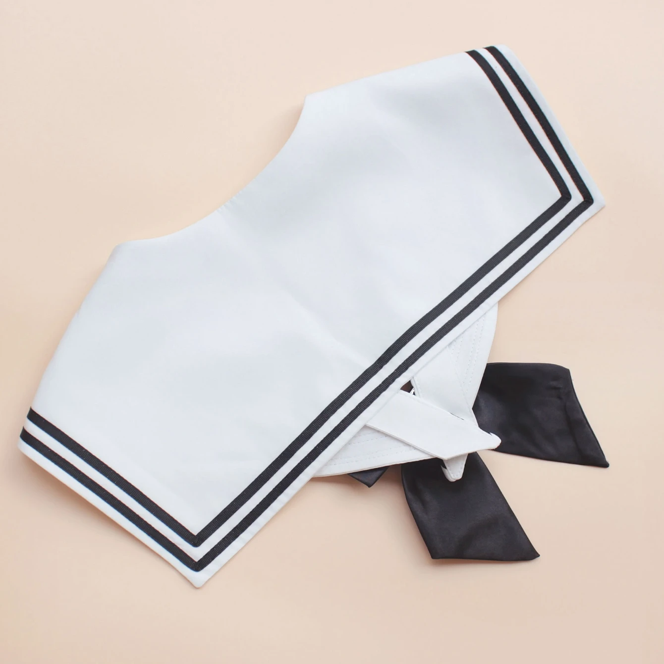 Fashionable shawl. Elegant sailor outfit. Bowknot embellishment shows soft temperament. Fashionable and versatile. High-end qual