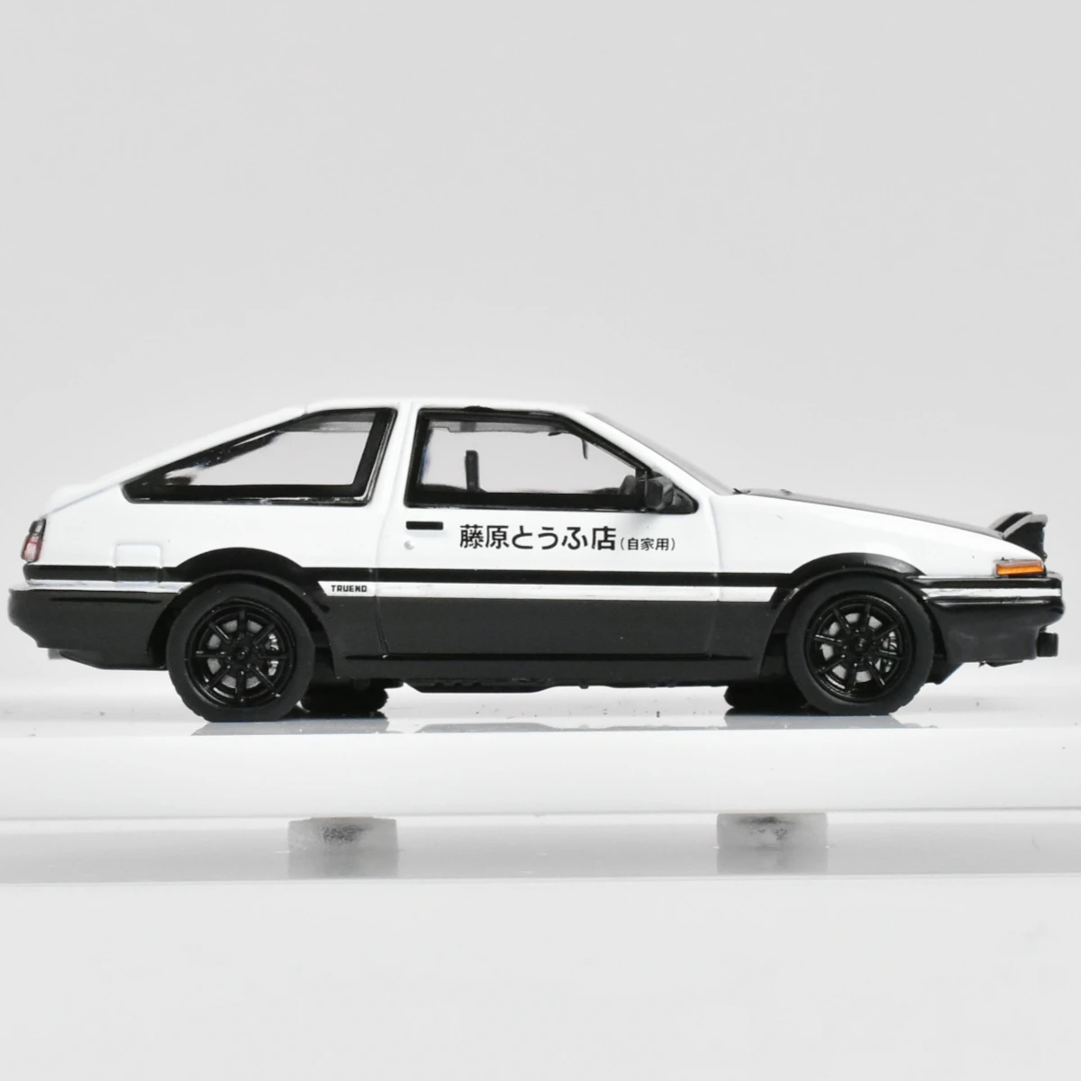 

Модель Collect MC 1:64 InitialD Toy AE86 Коллекция литья под давлением модели автомобиля