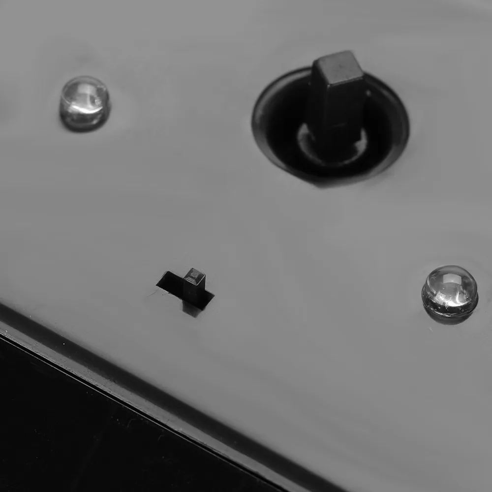 

Automatic 360 Rotating Solar Showcase LED Light ABS Material Rotating Turntable Jewelry Display Home Decor