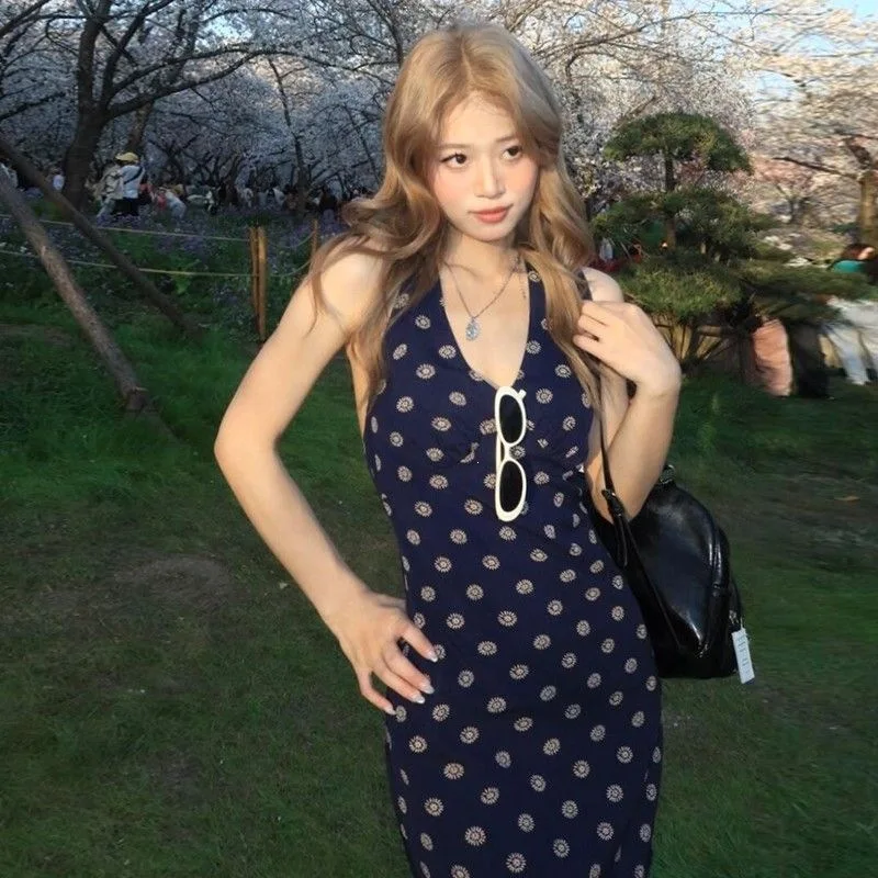 French Elegant Blue V-Neck Short Dress Women's Summer New Beach Vacation Style Sleeveless High Waist A-Line Skirt Dress