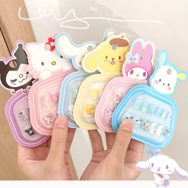 1Pack Cartoon Sanrio Kinder Nagel Aufkleber Nette Hallo Kitty Cinnamoroll Kuromi Kinder Drücken Sie auf Nagel Patch Zubehör Mädchen Spielzeug geschenk