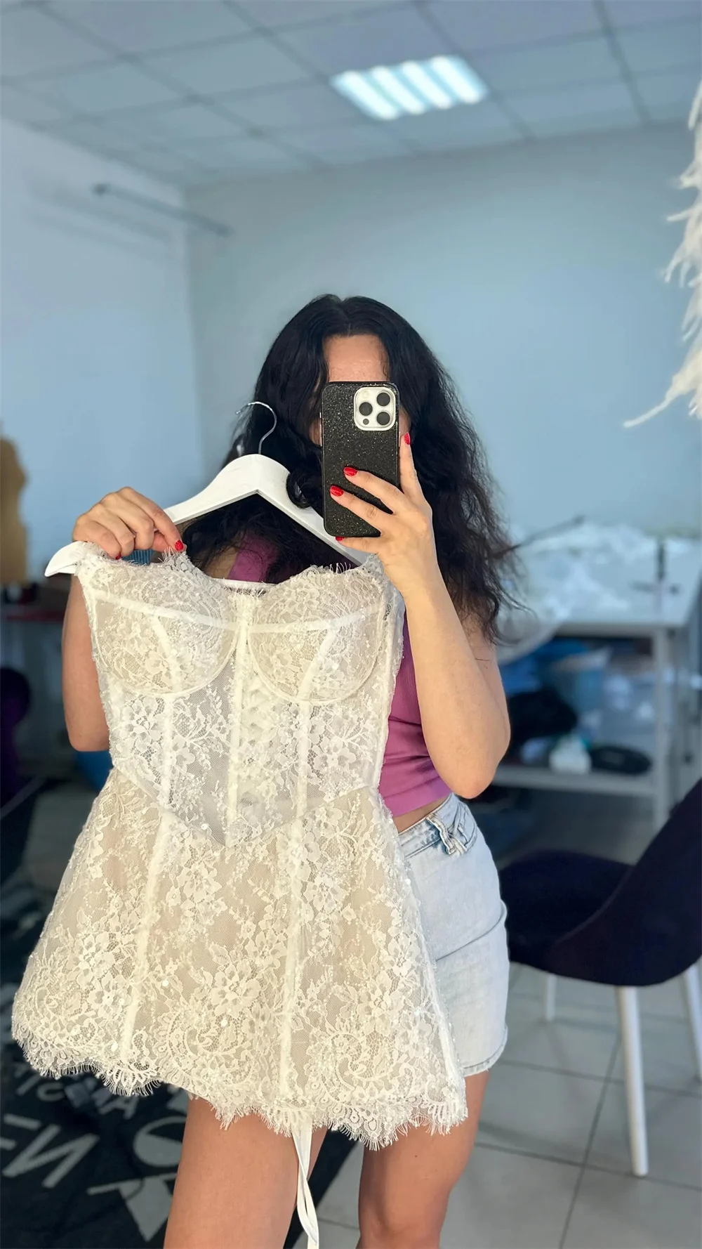 طوكيو مخصص الأبيض قبالة الكتف فساتين الزفاف انفصال الأكمام الدانتيل ثوب الزفاف أنيقة الكاحل طول ثوب الزفاف