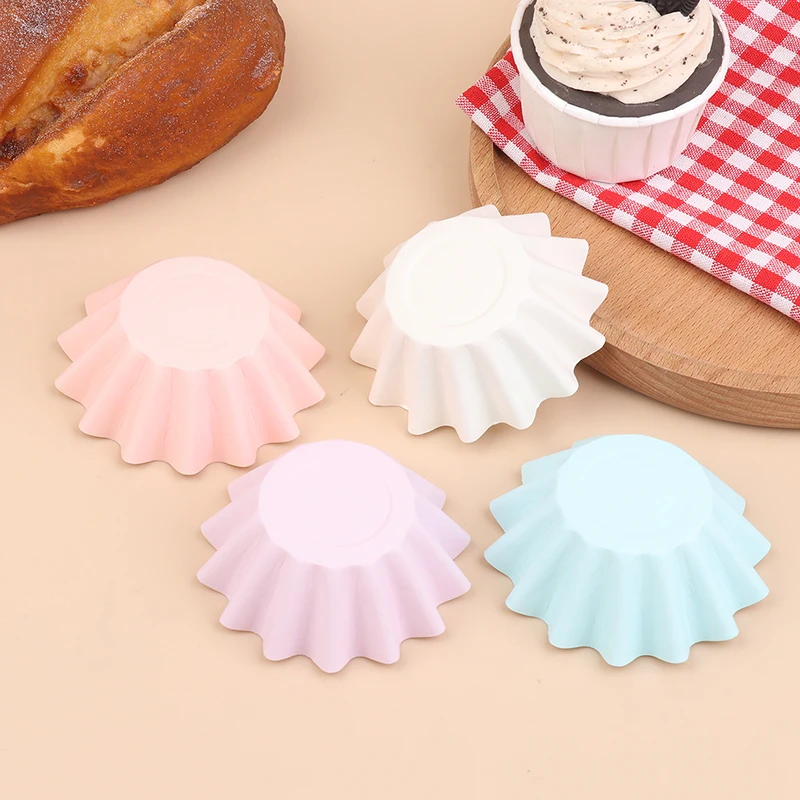 

50Pcs/Set Star Print Cups Snowflake Baking Cake Paper Cups High Temperature Resistant Paper Trays For Weddings Birthdays Parties