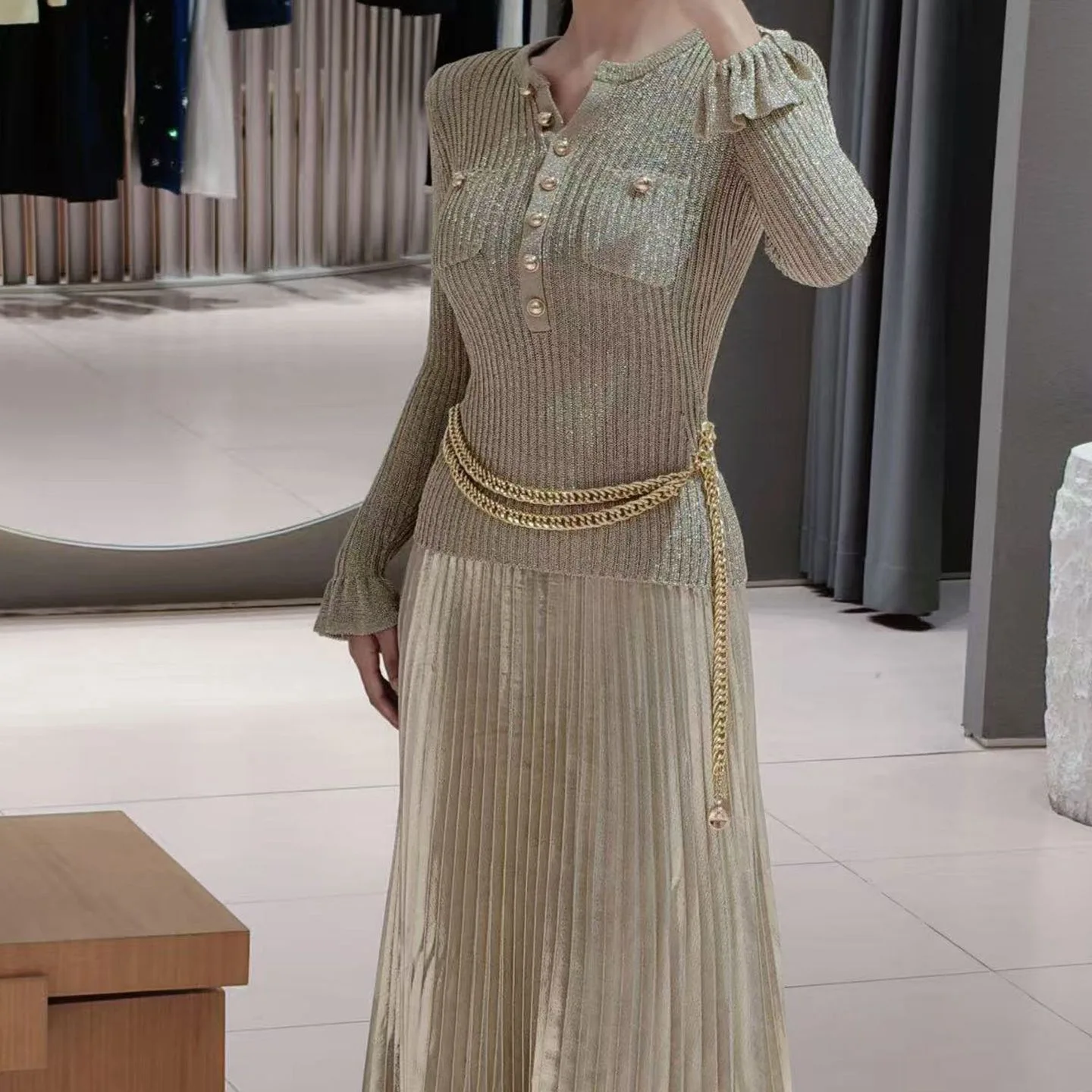 Women's round neck long sleeved knitted patchwork fake two-piece dress, long sleeved luxurious party dress, midi robe