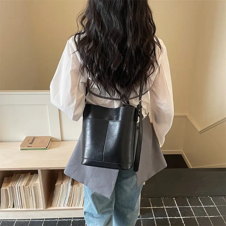 Designer Elegant Luxury Vintage Diaper Bag for Women Large Capacity Unique Leather Shoulder Bag Minimalist Crossbody FashionTote