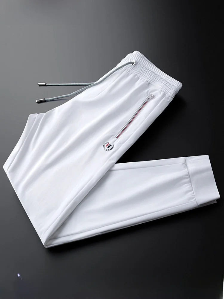 

Мужские летние спортивные брюки Ice Silk Slim Fit: повседневные, однотонные, гладкие, быстросохнущие, тонкие, модель Ja Charles Youth Active Sle