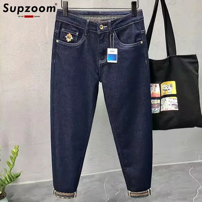 

Supzoom 2024 New Arrival Top Fashion Vintage Autumn And Winter Casual Design Loose Straight Embroidery Denim Men Jeans