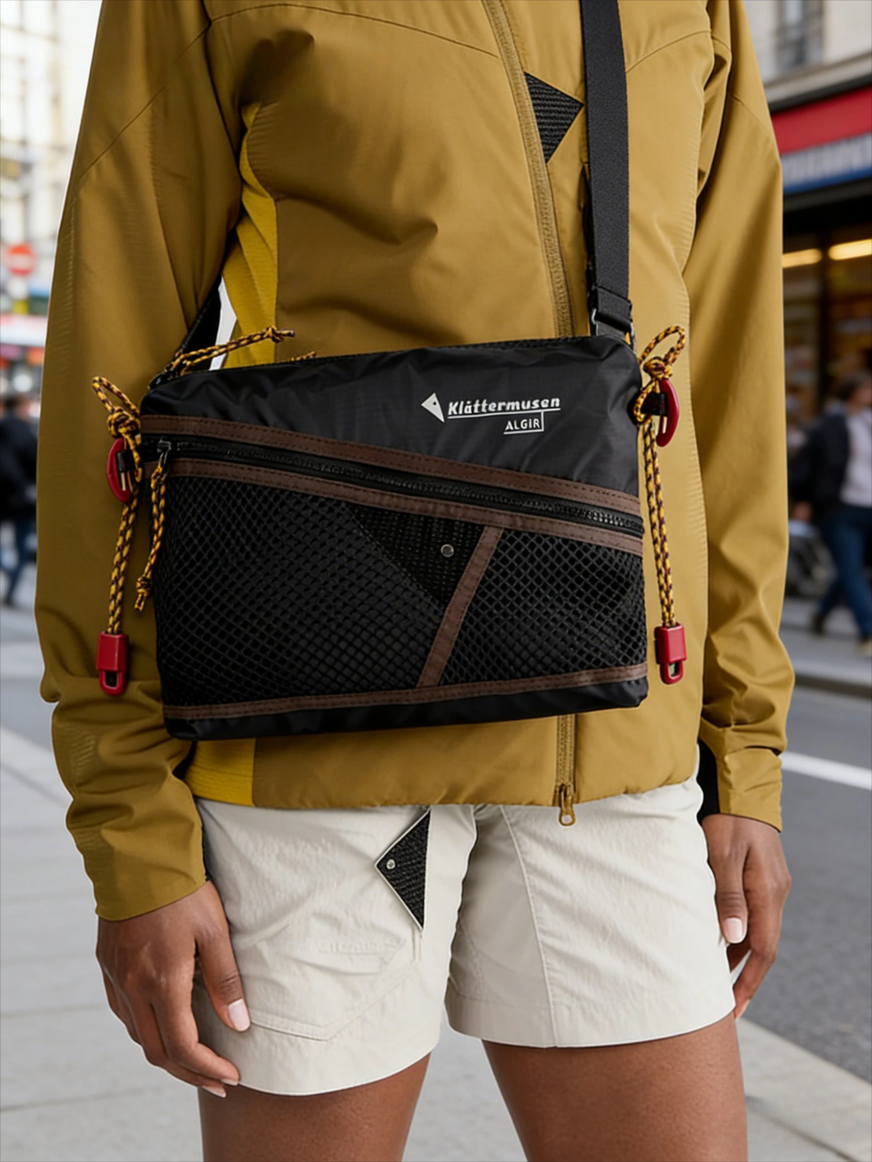 

Outdoor Lightweight Crossbody Bag, Water Resistant Casual Sports Shoulder Bag for Daily Travel Hiking