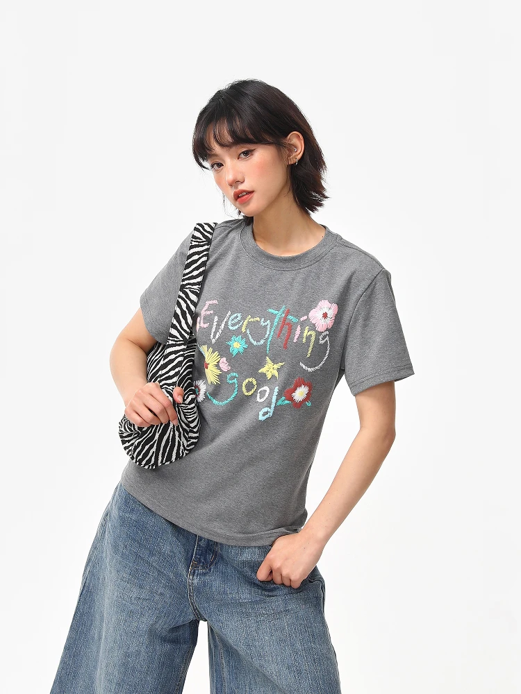 

Wild Azizi Women's T-irt Summer Casual round Ne ort Sve Loose Fit Floral Design ort oulder Length Faionable