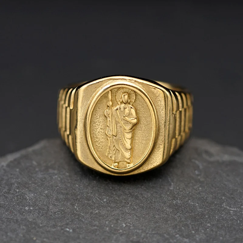 Hiphop Bling Goudkleur Roestvrijstalen Katholieke Beschermheilige Sint St Benedict Van Nursia Heilige Medaille Ring Voor Mannen Rapper Sieraden