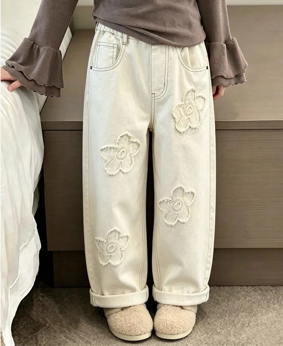 Girls Pants 2026 Early Autumn New Style for Baby Girls Fashionable Fringed Flower Patch Girls Denim Pants