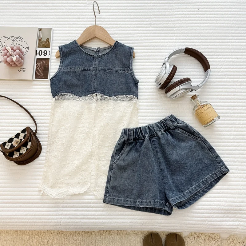 

New Summer Girls' Outfits2026Lace mesh spliced denim vest and shorts children's two-piece set trendy style