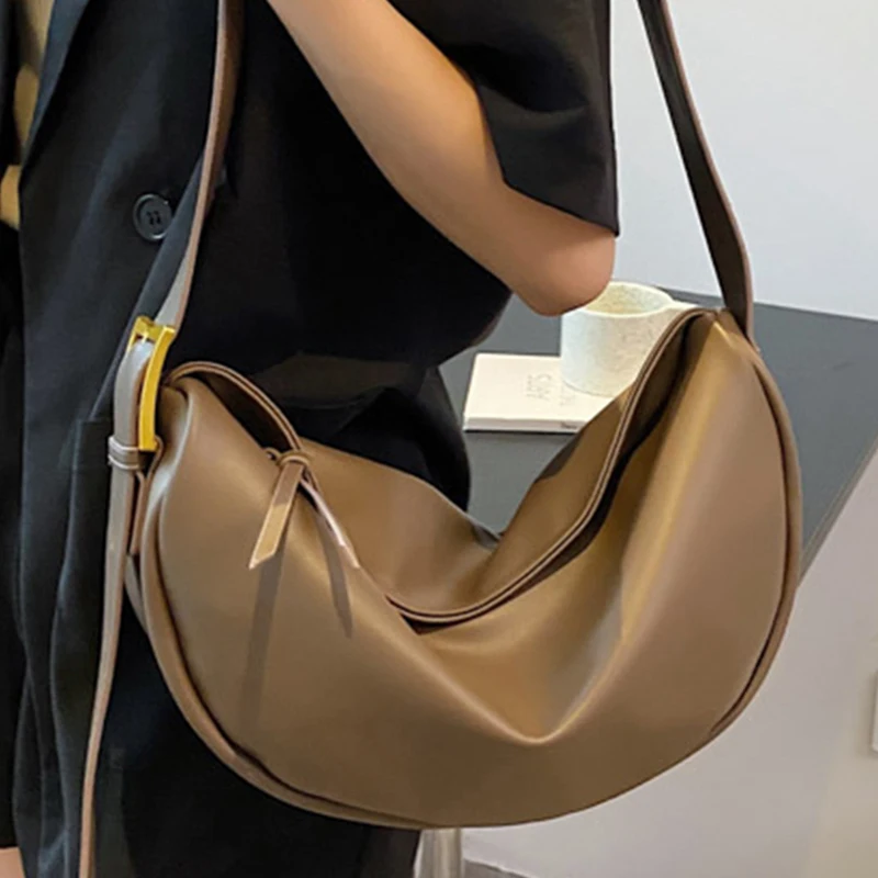 Women's Coffee Maillard Banana Shoulder Bag Medium Pu Leather Lady Commuter Armpit Crossbody Bags Female Roomy Half Moon Handbag