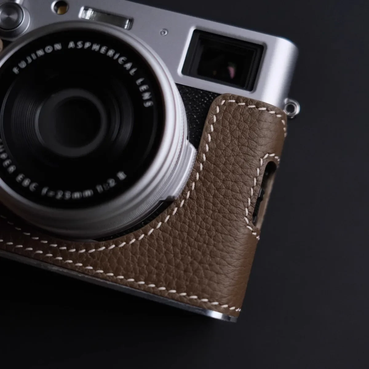 Retro Skórzane Etui Ochronne na Aparat Półobudowa Torba na Aparat Kompatybilna z Aparatami Fujifilm X100VI Fuji X100-VI — zdjęcie 3