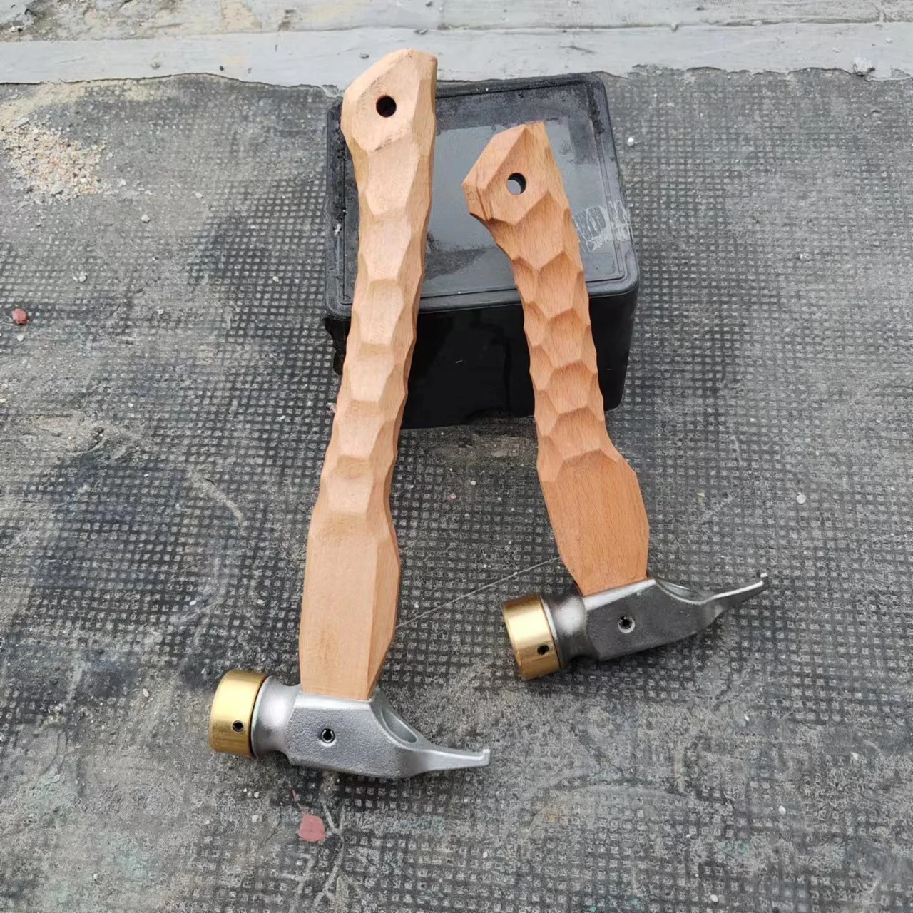 

Outdoor Camping Site Nail Hammer Multi-functional Tent Canopy Tent Hammer Wilderness Portable Hammer Nail Remover