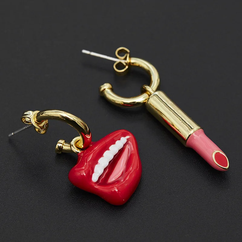 Personality Disign Fashion Sweet Cool Style Drip Oil Red Lipstick Asymmetrical Lips Dangle Gothic C Shaped Earrings for Women