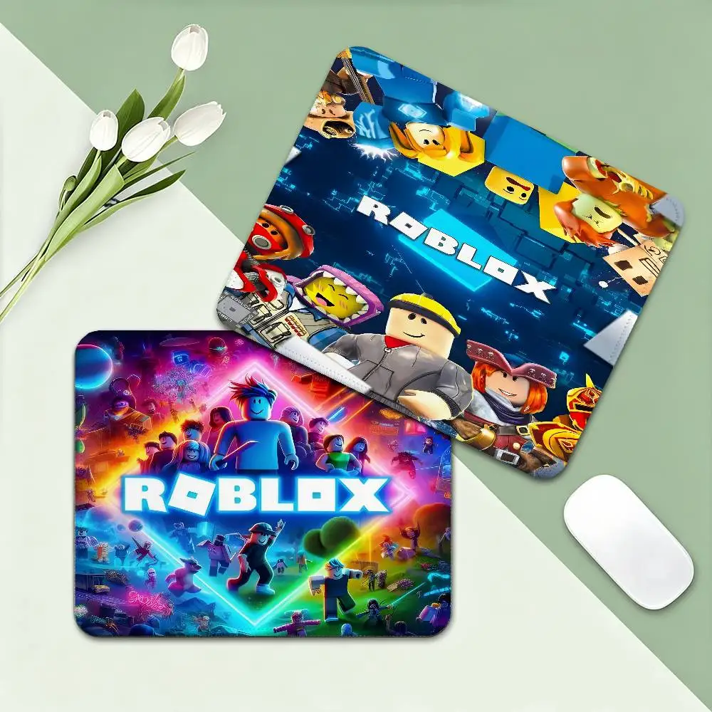 Hot Game R-Robloxs-X Cool DIY Speed Version Game Computer Keyboard Office Table Mat Cheapest Cup Mats Office Desk Accessories