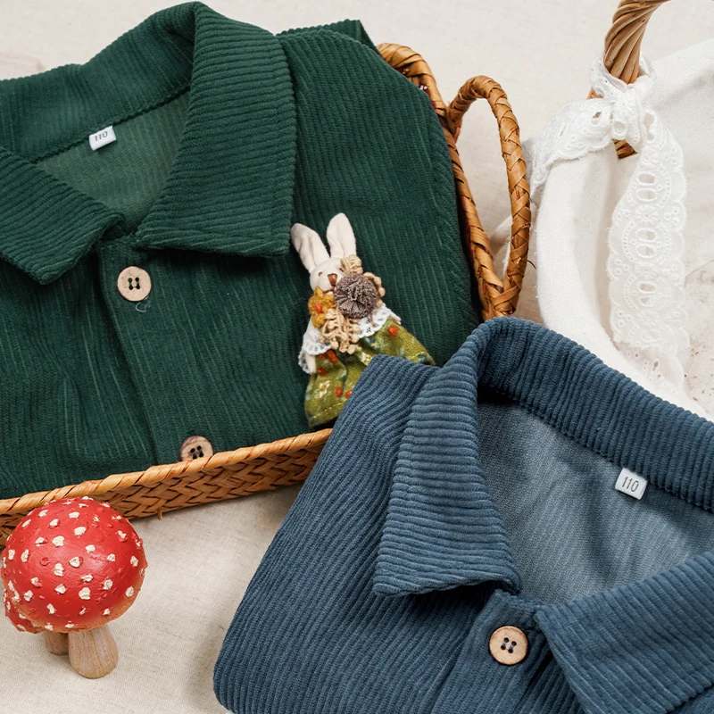 Lässiges Cordkleid für Mädchen 2026 Retro Herbst Neu Kinderkleid mit Revers Knöpfen Langarm mit Taschen Winterkleidung – Detail 6
