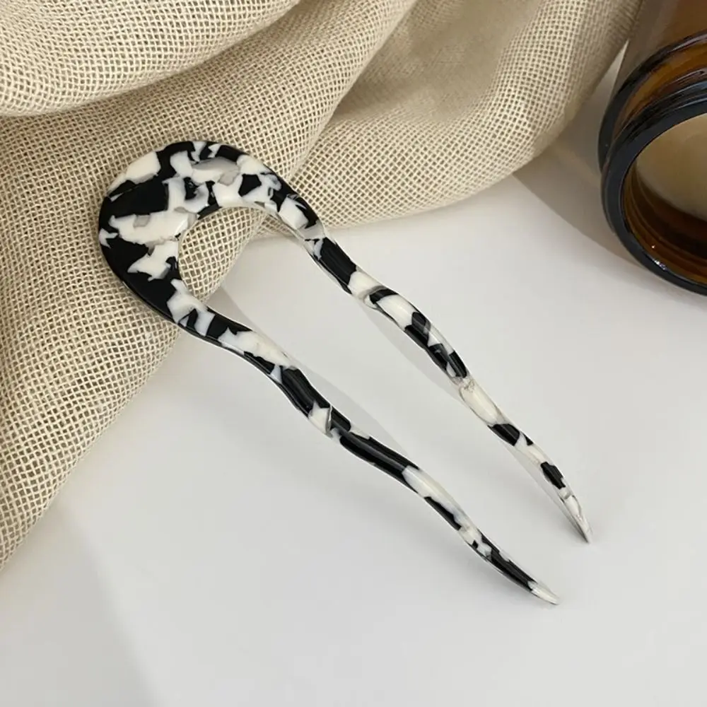 

Easy to use Creative Design Hair Fork U-Shaped Hair Accessory Retro Geometric Hairpins Resin Hair Styling Tools Women Hair Stick