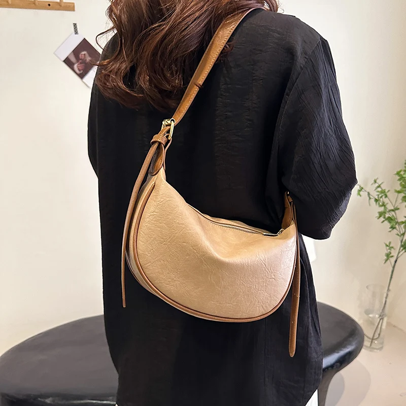 

Women Small Crossbody Bag Leather PU Crescent Bag Casual Shoulder Dumpling Bag Versatile Half Moon Bag Girl Stylish Purse