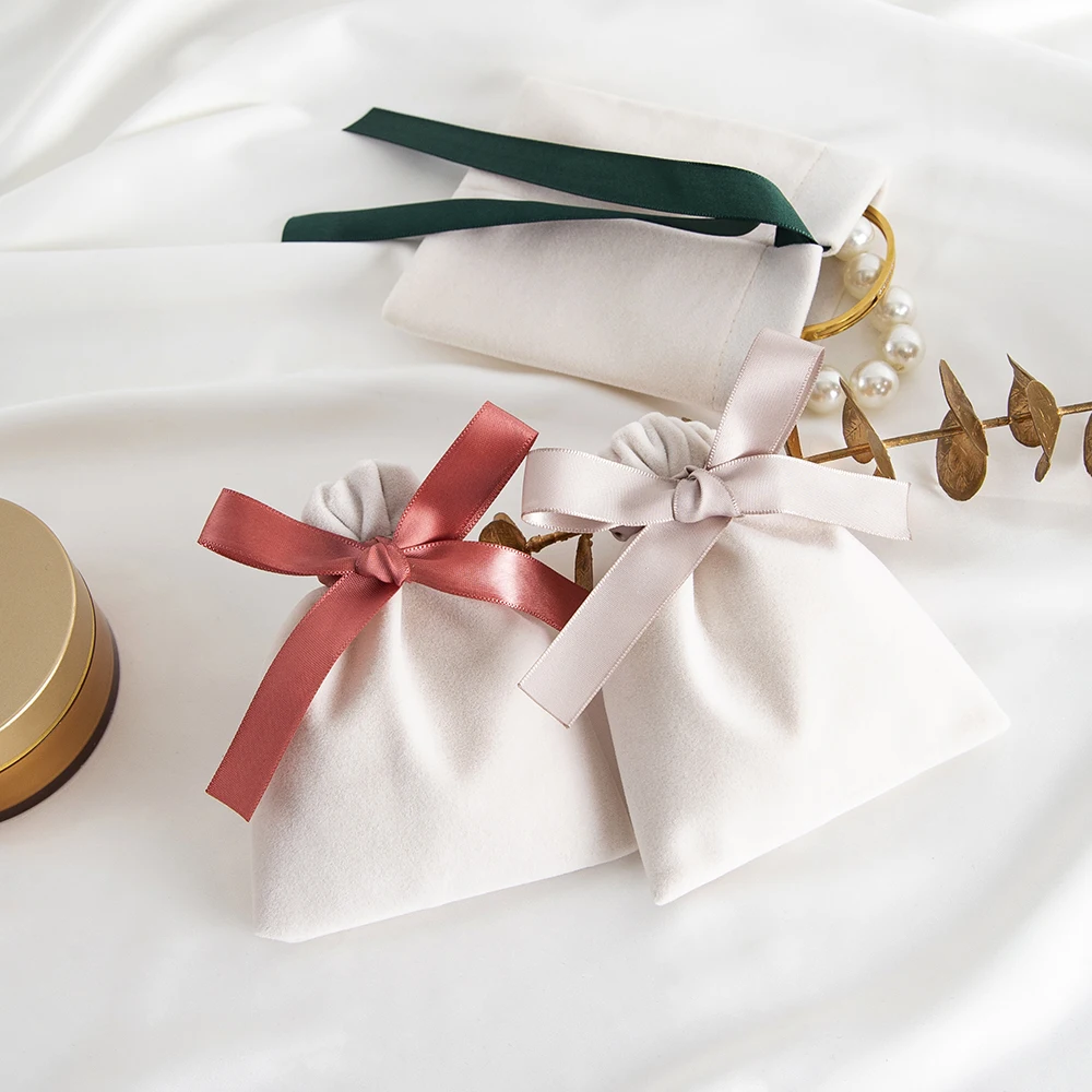 5 Stück beige Samtbeutel Schmuck Wildleder Geschenk 7x9cm 10x12cm 12x15cm 15x20cm Verpackung Hochzeit Gefälligkeiten Süßigkeiten Ohrringe Armband Beutel – Detail 14