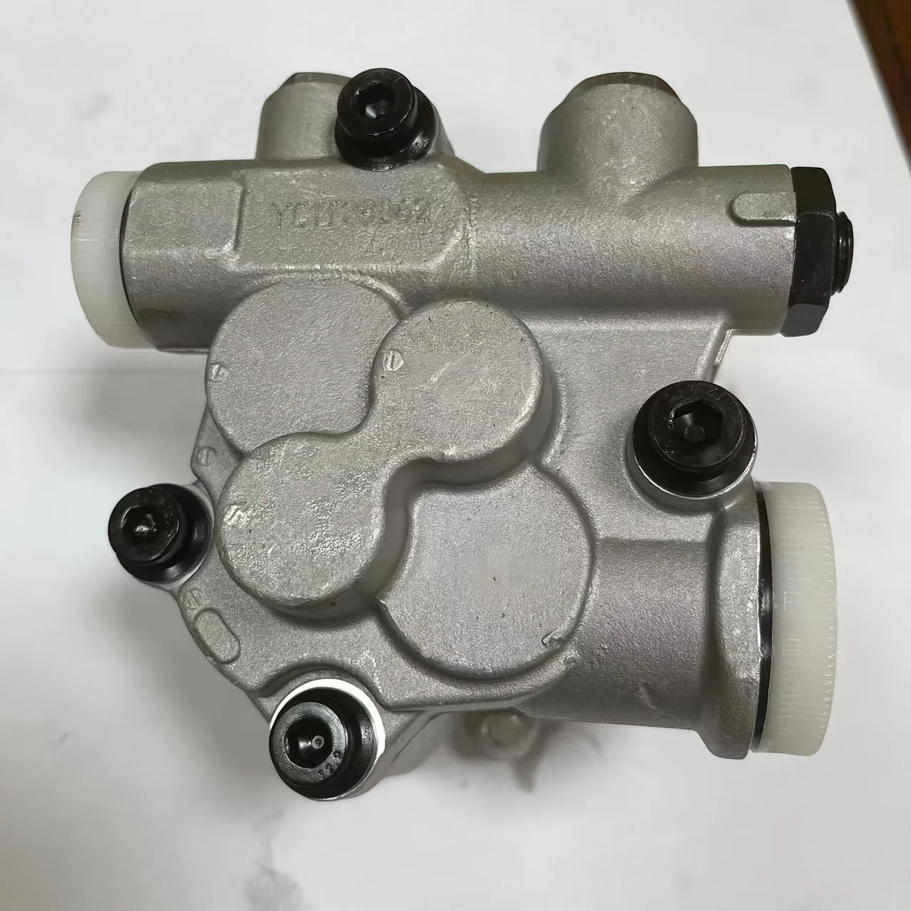 OEM SH200A3 Excavator Gear Pump K3V63DT / K3V112DT, SH200-3 Hydraulic Pilot Pump Digger Excavator Spare Parts Crawler Excavator