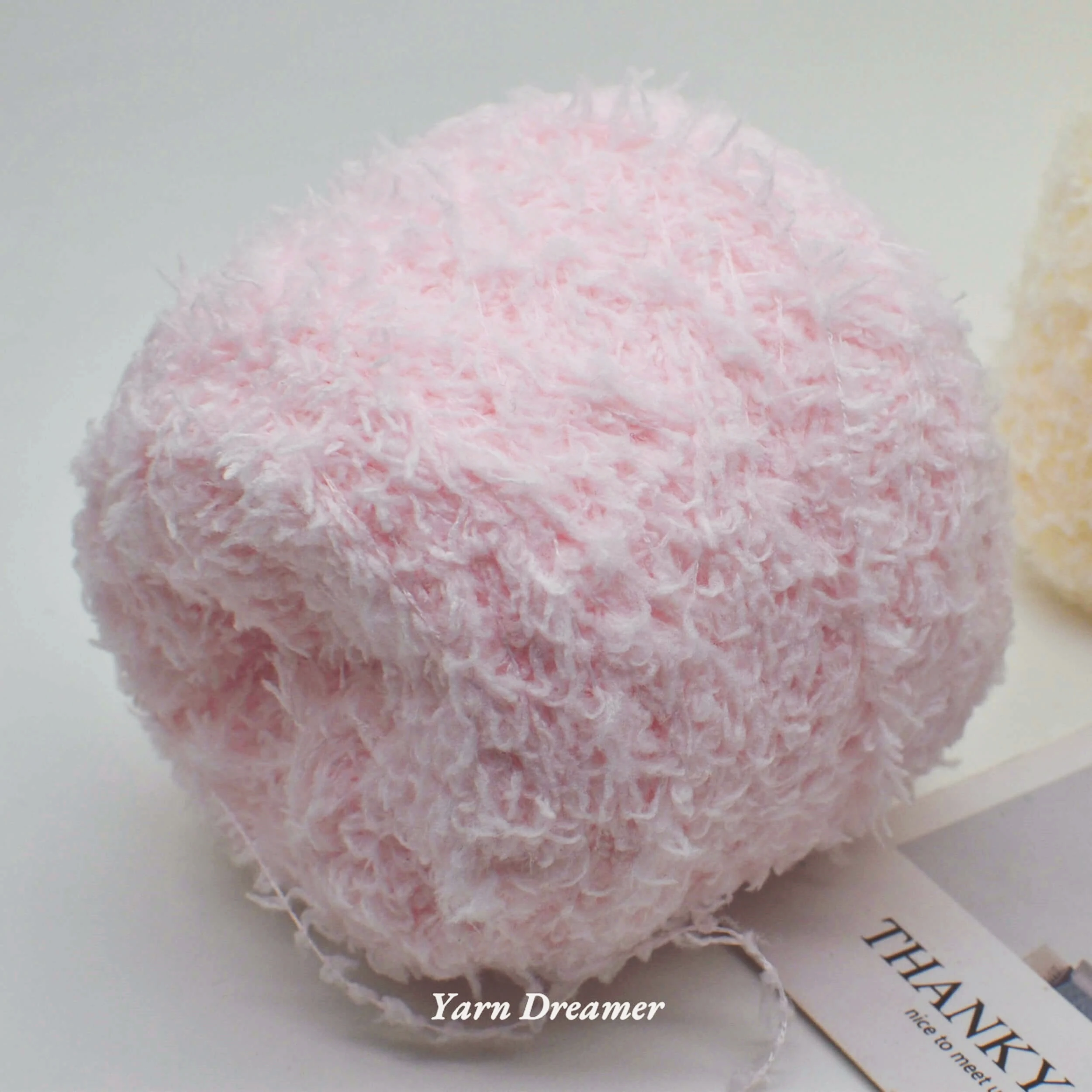 

Fuzzy Knitting Yarn Chenille Fluffy Yarn for Crochet Thread for Baby Blanket Scarf Pastel Pink Yellow Velvet Skin-friendly