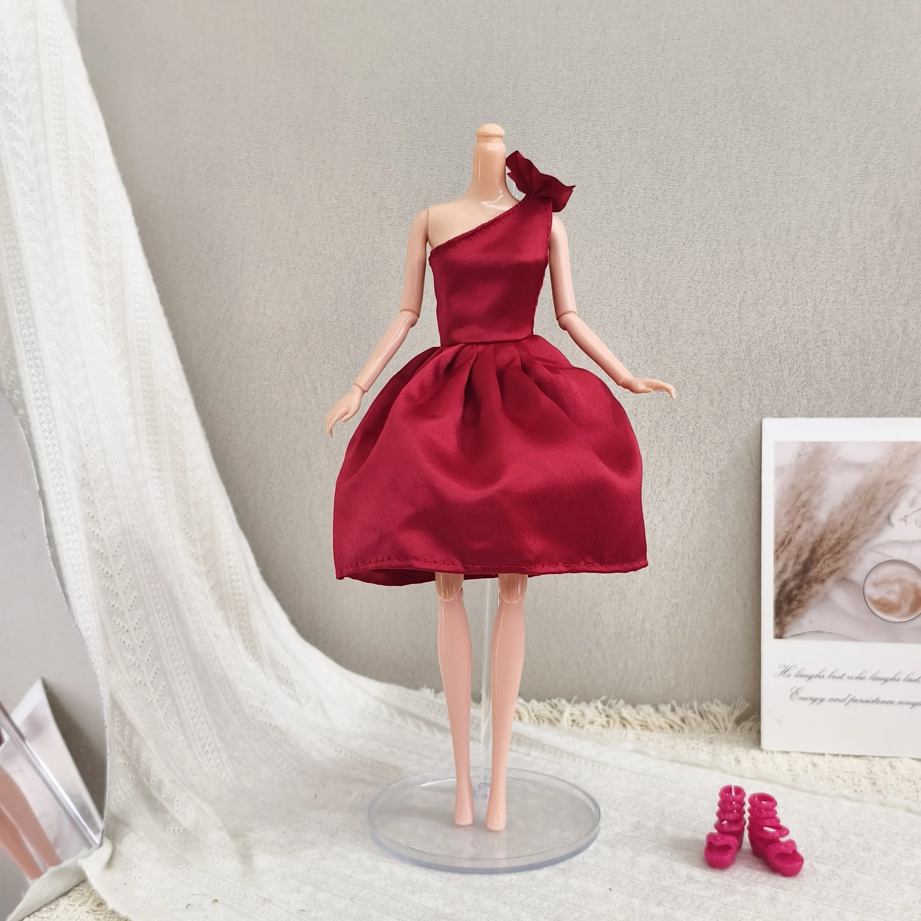 

Fashion Temperament Satin Off-the-Shoulder Dress For 1/6 Babi Xianxian Supermodel Doll Dress Up 30cm Doll Clothes Accessories