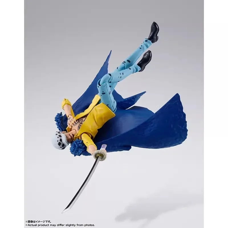 Bandai Original figura de Anime de una pieza SHF Trafalgar D. Figuras de acción de la Ley del agua juguetes para niños regalo adornos de modelos coleccionables