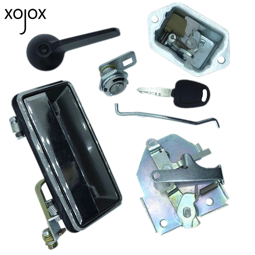 

XOJOX For Takeuchi 55 60 75 135 150 155 175 160 excavator parts cab door lock assembly outer handle lock block lock core high