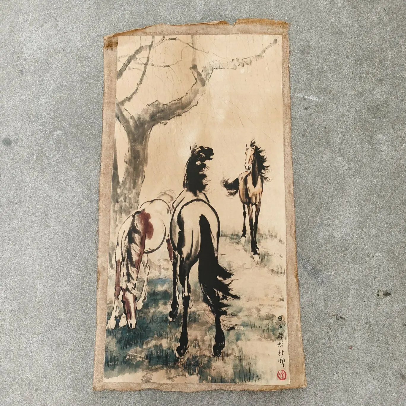 

Chinese Old Scroll Xu Beihong's three horses Painting Rice Paper Painting Slice