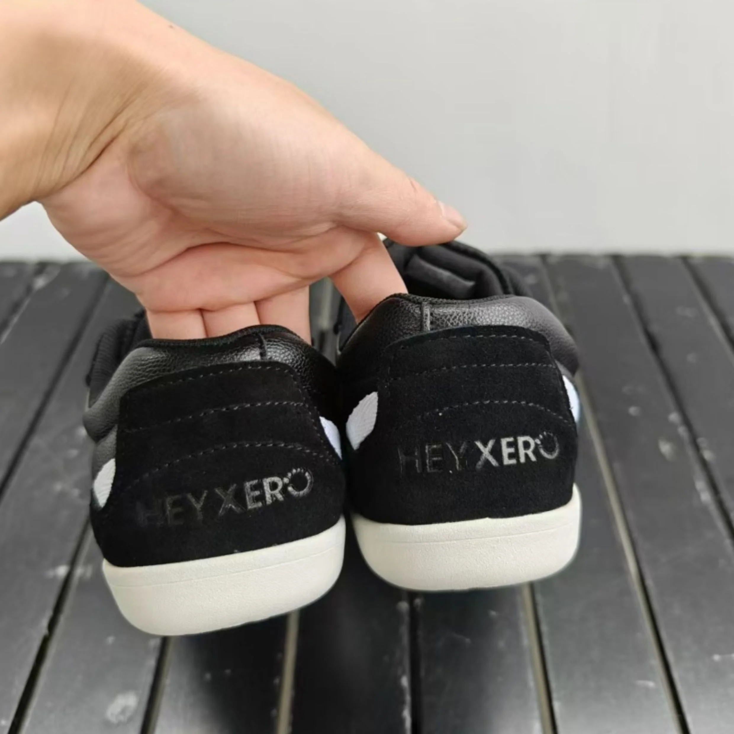 Мужские кроссовки Амортизирующая дорожная обувь Уличная прогулочная обувь Мужские кроссовки Нескользящая походная обувь