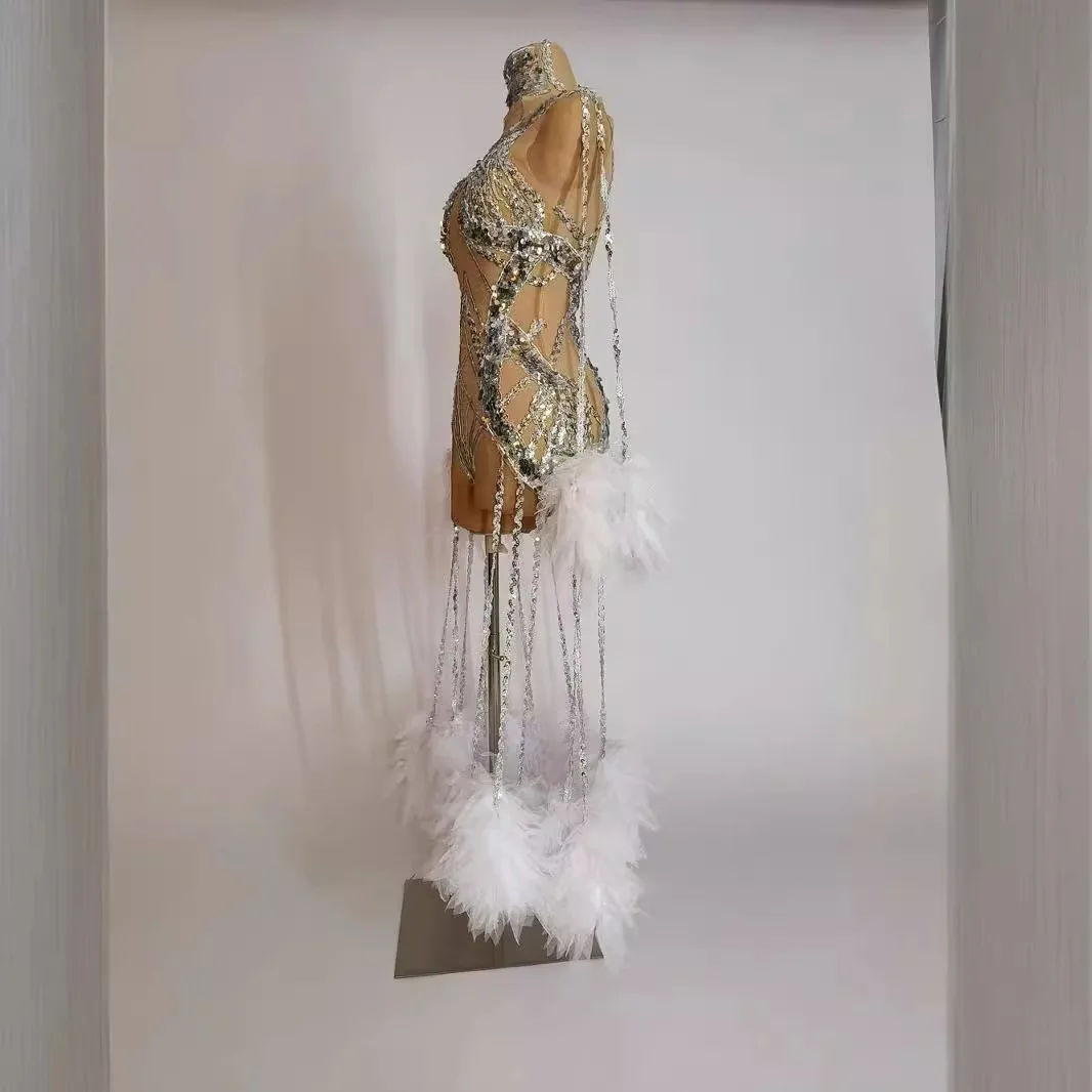 Abiti per spettacoli teatrali Maglia trasparente con strass con frange Top a tubo Abito Kick Keys Abiti Brillantes Abito Velluto E Piume
