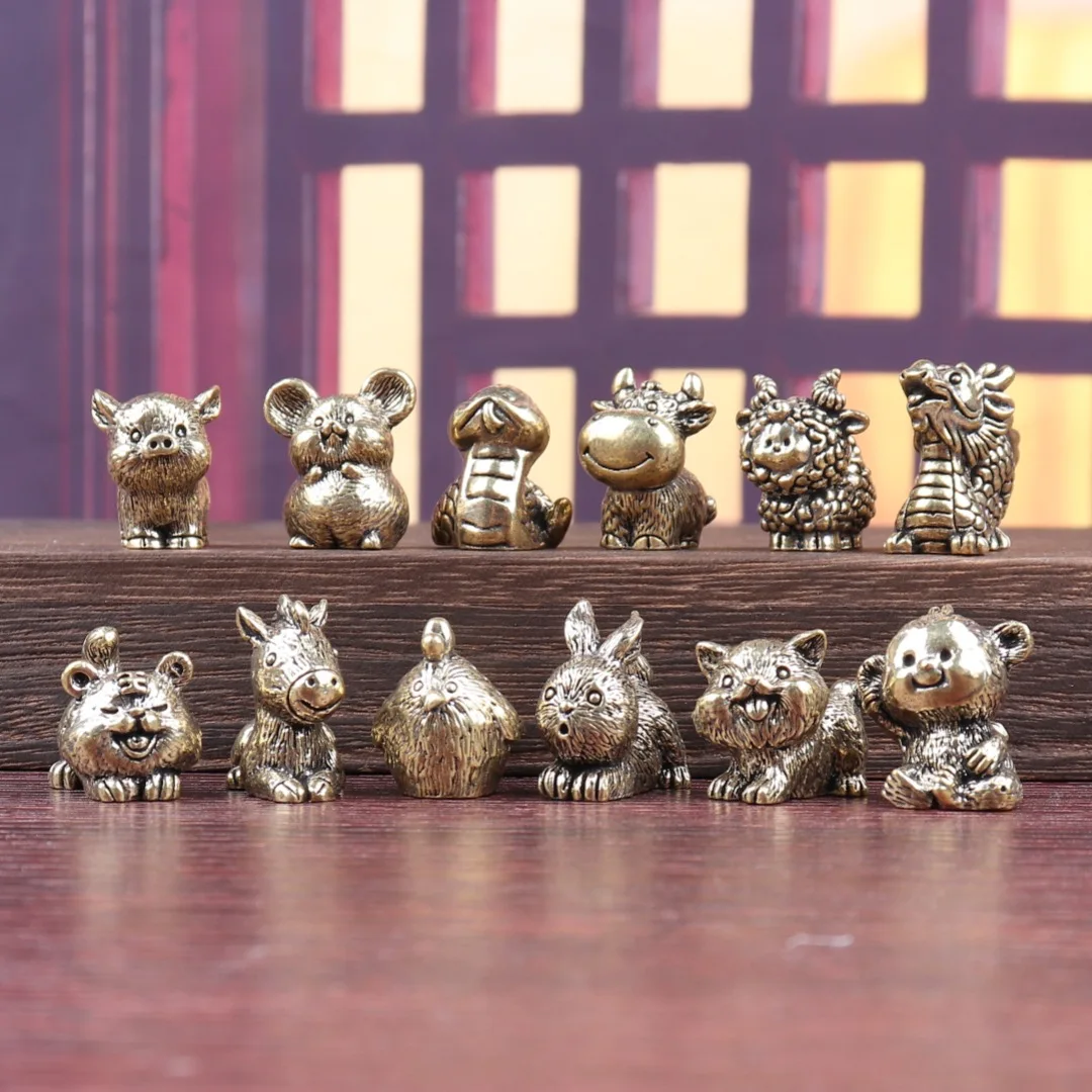 Small Brass Figurine of The Twelve Zodiac Signs, Perfect As a Desk Ornament, Suitable for Decorating The Living Room Or Bedroom.