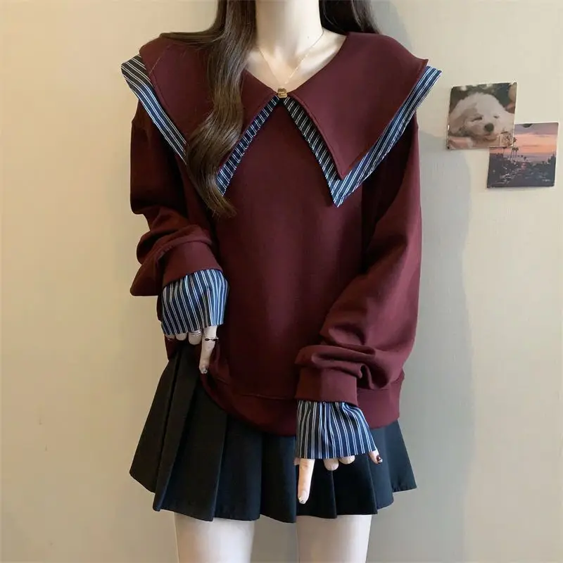 سترة بغطاء للرأس مرقعة متباينة على طراز Preppy للربيع والخريف بأكمام طويلة مكونة من قطعتين ملابس كورية عصرية للنساء