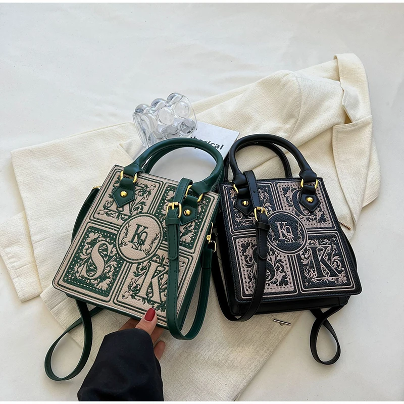 Neue Katzenelfen-Handtasche: Stylische, vielseitige Damen-Umhängetasche, trendige Fantasy-Schultertasche, quadratische Tragetasche, Aktentasche mit Stauraum – Detail 27