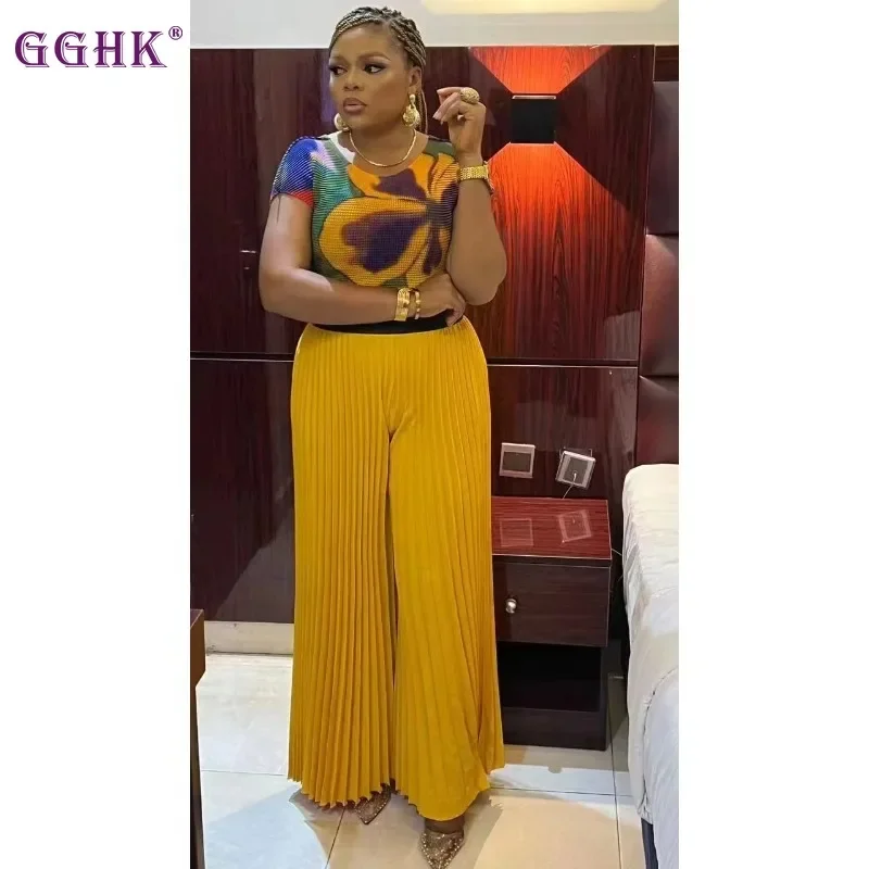 GGHK Pleated Women 2 Piece Round Neck Short Sleeve Printed Stretch Top High Waist Casual Loose Wide Leg Pants Fashion Female Set