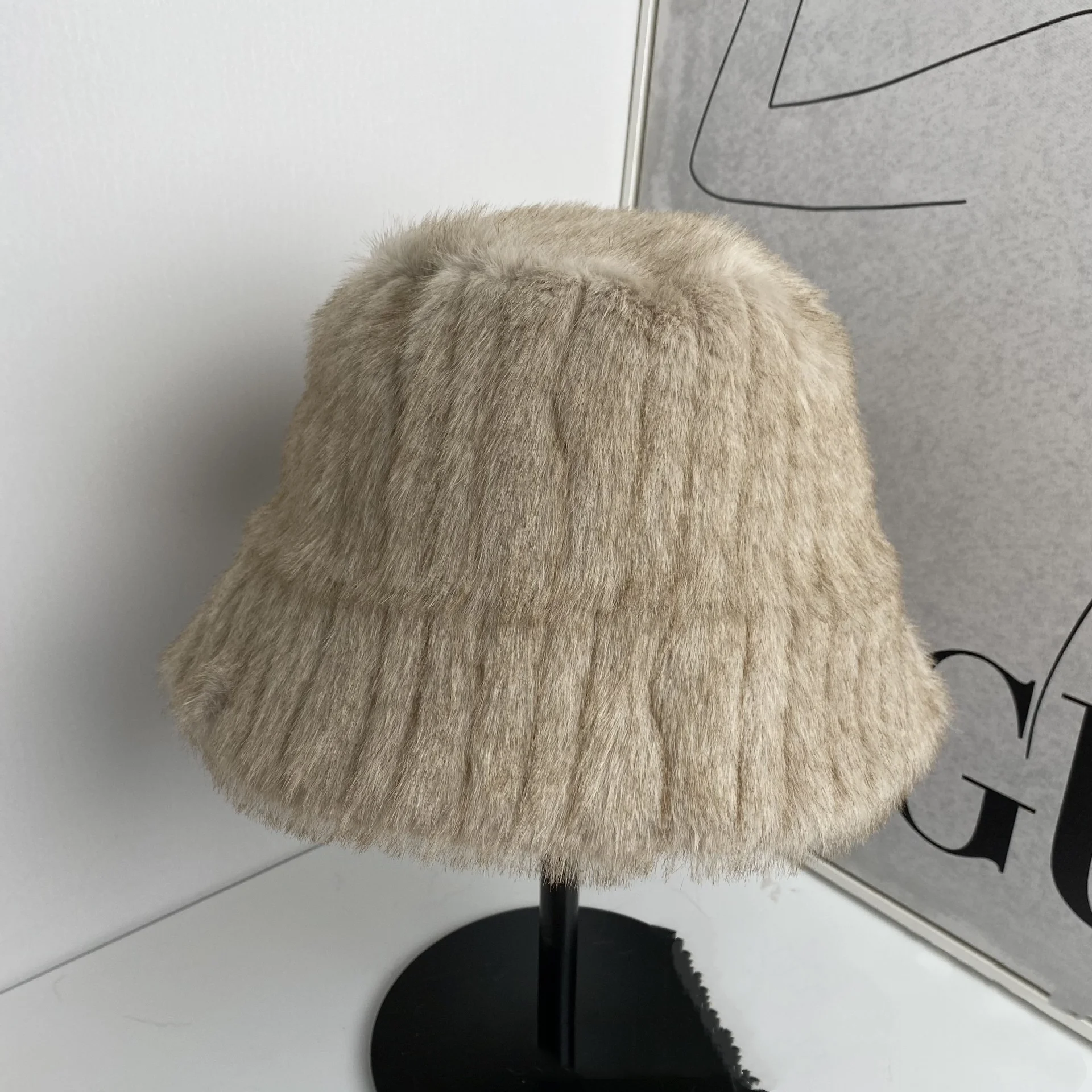 Sombreros de cubo para mujer, gorros tejidos para invierno, gorro liso cálido sin ala para mujer, boina con orejeras Retro portátil de piel de felpa suave y cálida