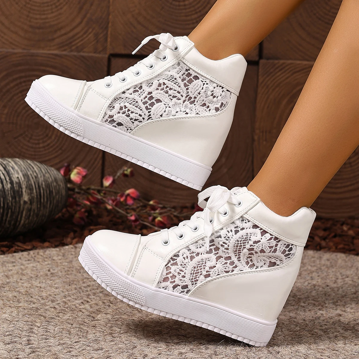 Nouvelles chaussures de sport confortables pour femmes, printemps et automne, à bout rond, respirantes, à talon compensé et semelle épaisse, décontractées