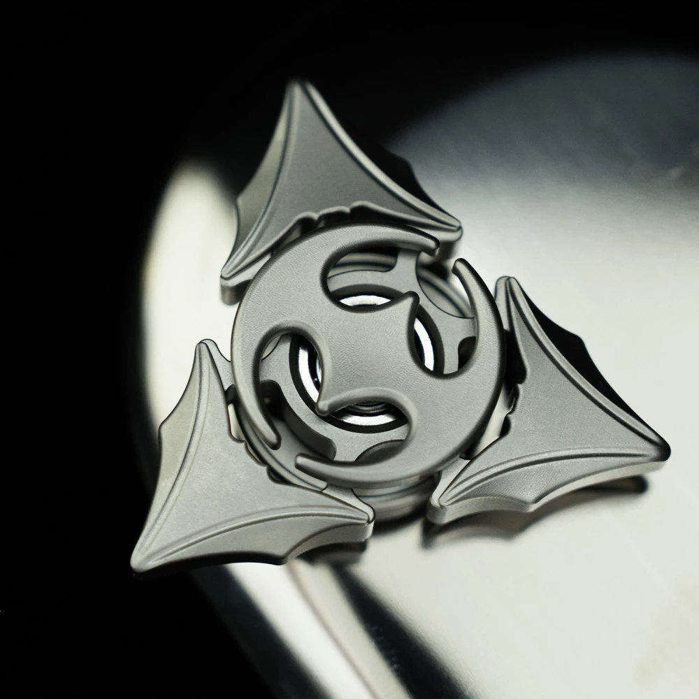 Fanrenwu edc bat fidget spinner mão sentir ataque velocidade brinquedos para adultos três lâminas fidget spinner