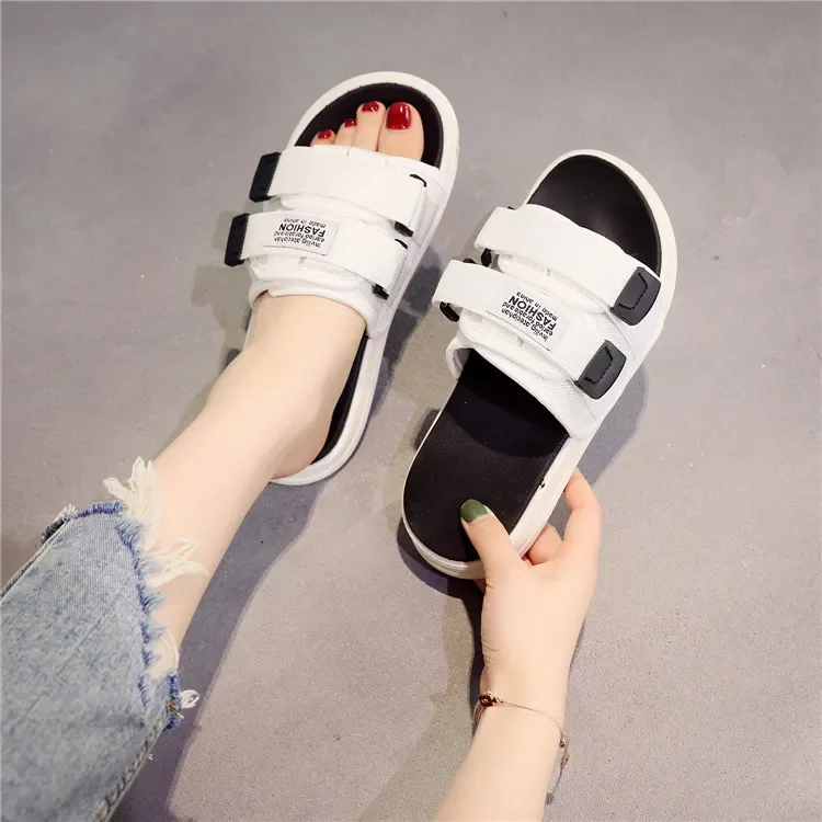 Summer Hot Sell  Women Sandals Breathable Mesh Sandal Summer Beach mens Shoes Water women Slippers Fashion Couple slippers