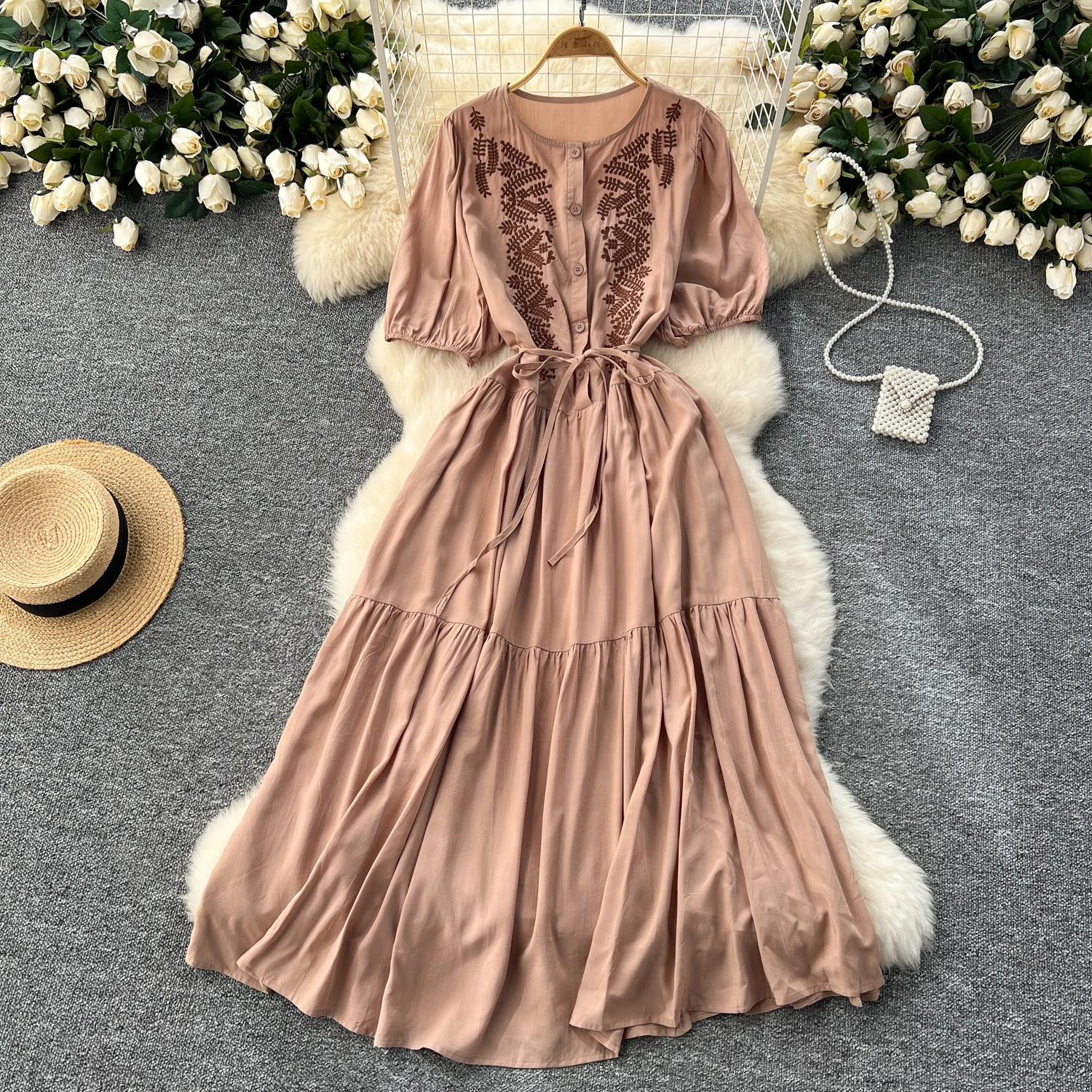 French Elegant vintage loose o neck puff Sleeve embroidery dress women's summer waist sweet Casual dresses