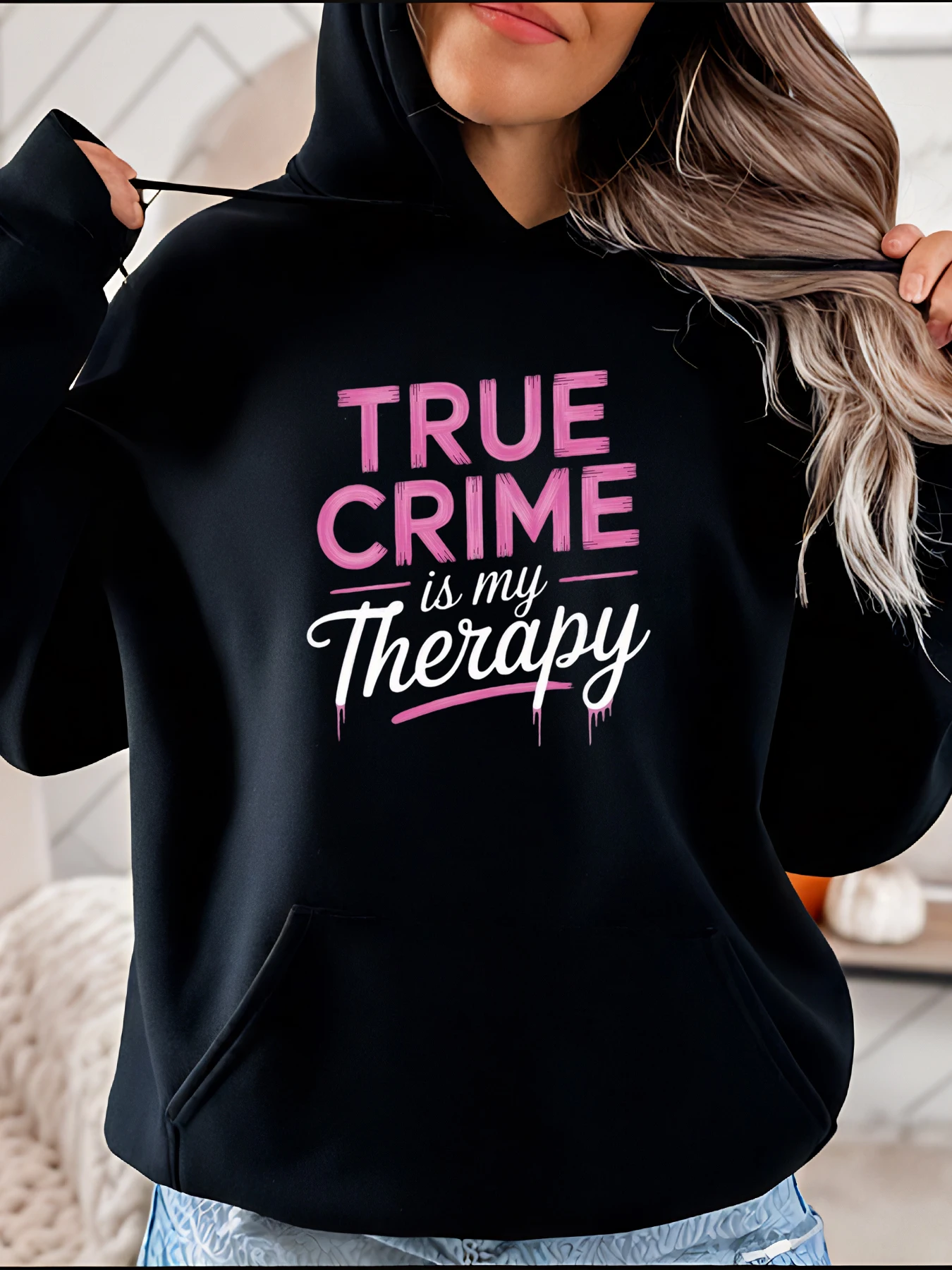 

Толстовка с принтом True Crime Is My Therapy, повседневный стиль, графический дизайн, женская уличная одежда, модное заявление