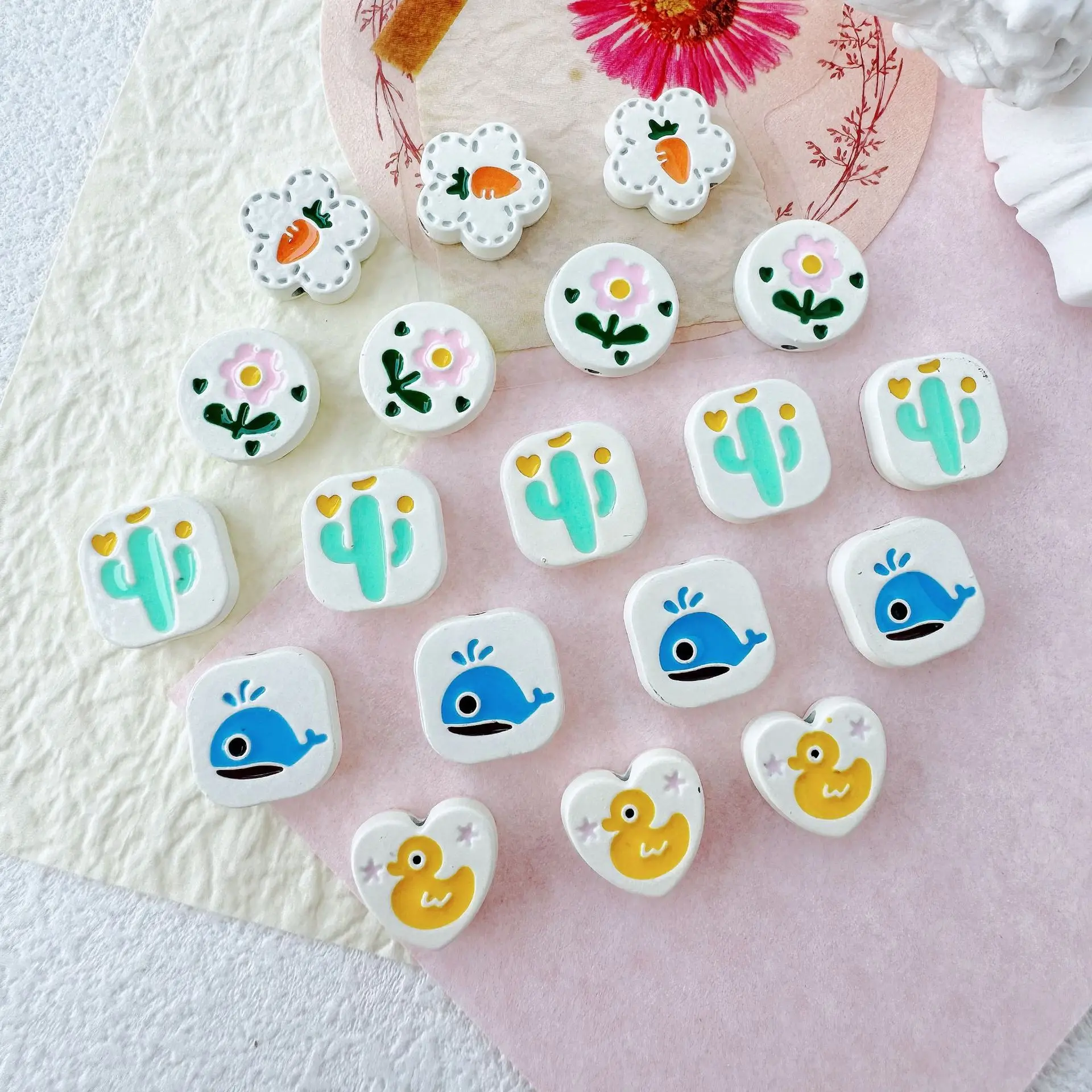 

New Arrival Rubber Enamel Alloy Oil Drop Metal Beads With Colorful Painting Flowers Animals Image Jewelry Spacers 50pcs 12mm