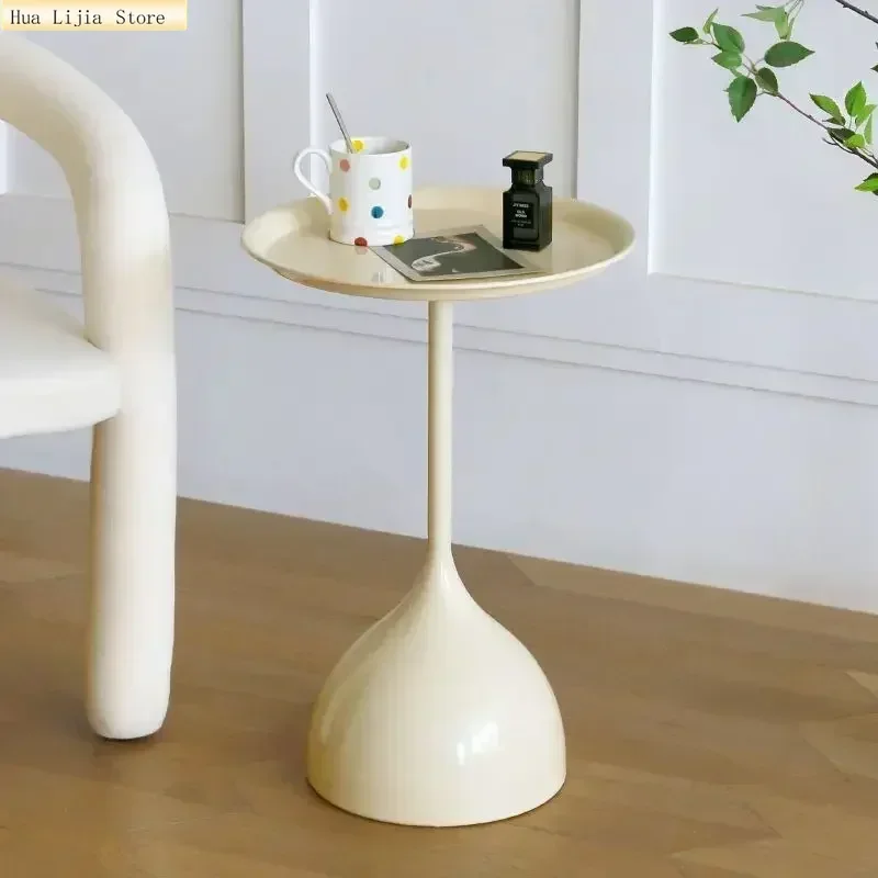 mesa-de-centro-pequena-de-ferro-forjado-estilo-creme-cor-solida-para-sala-de-estar-unidade-compacta-mesa-de-cabeceira-mesas-laterais-de-cafe-com-design-atraente