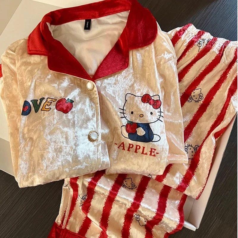

Cute Hellokitty Velvet Pajamas For Women Autumn Winter Loose Color-Blocking Long-Sleeved And Long-Pants Home Wear Two-Piece Set