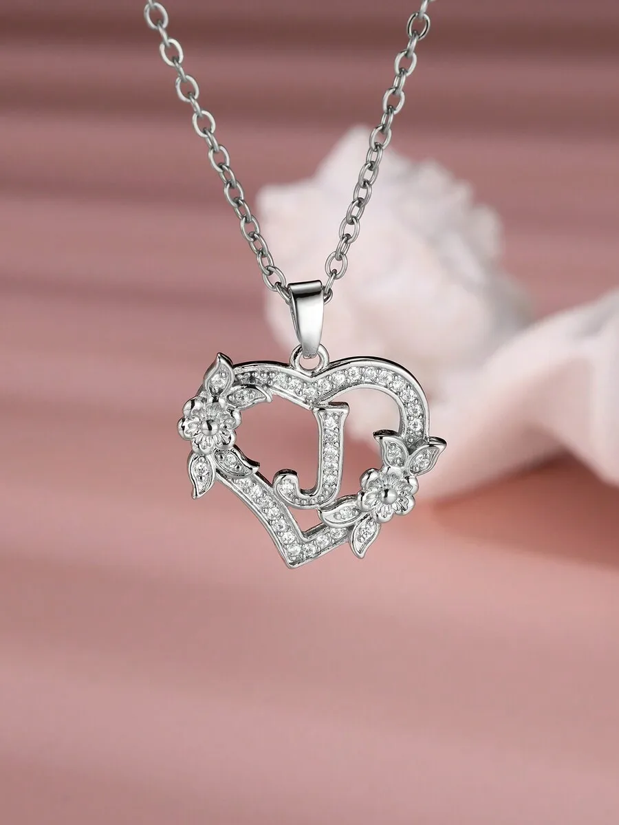 

Elegant Heart Shape Letter Pendant Necklace With Floral Pattern Zirconia For Women Daily Wear