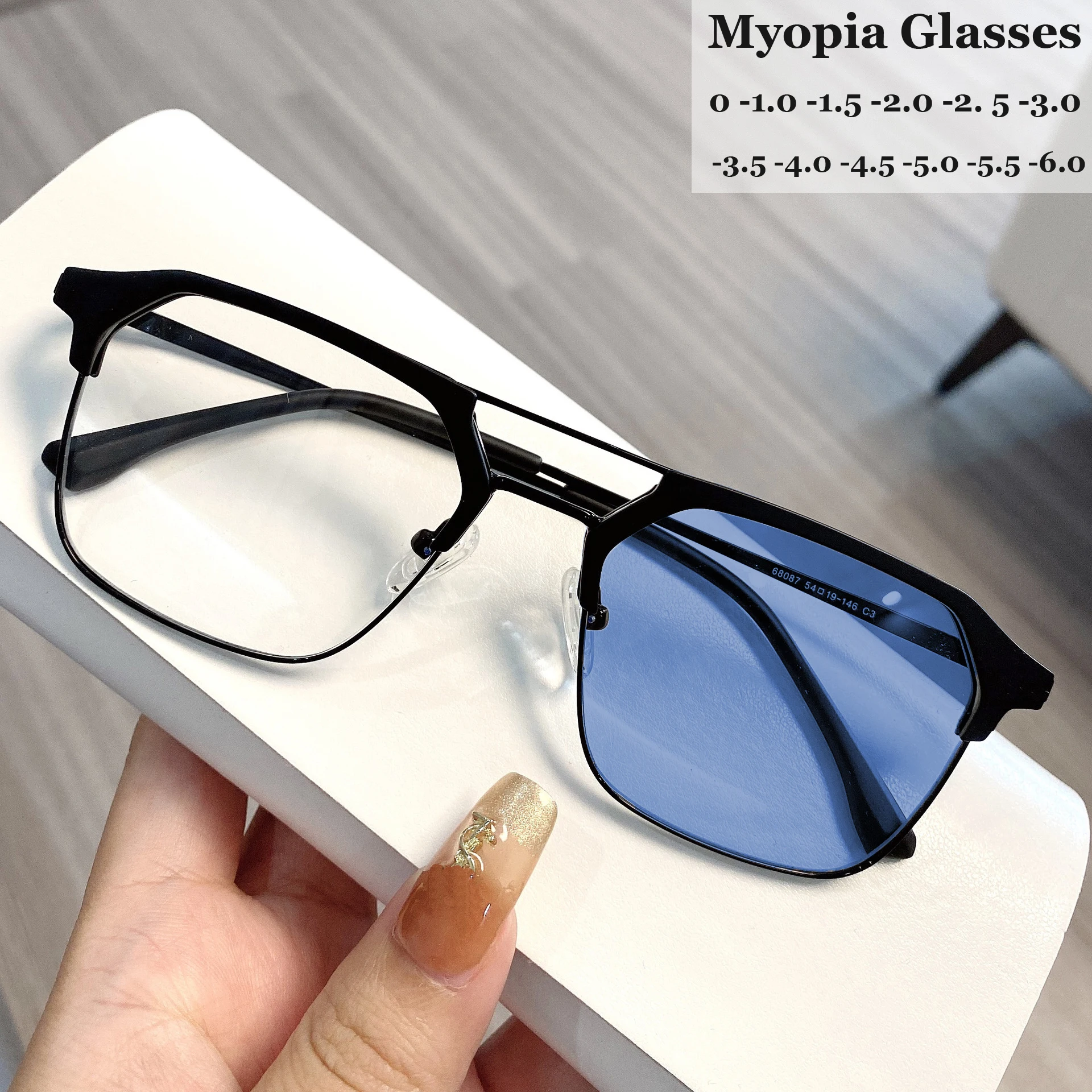 Luxury Outdoor Photochromic Nearsighted Sunglasses Unisex Fashion Color Changing Finished Myopia Eyewear Prescription Eyeglasses